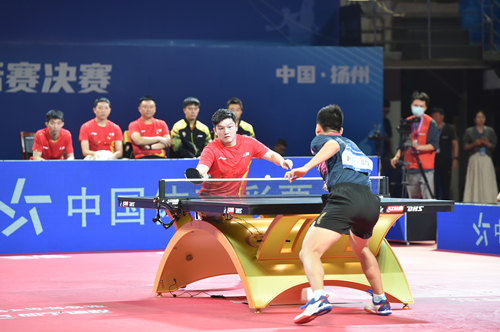 他在三分投 他在三分投